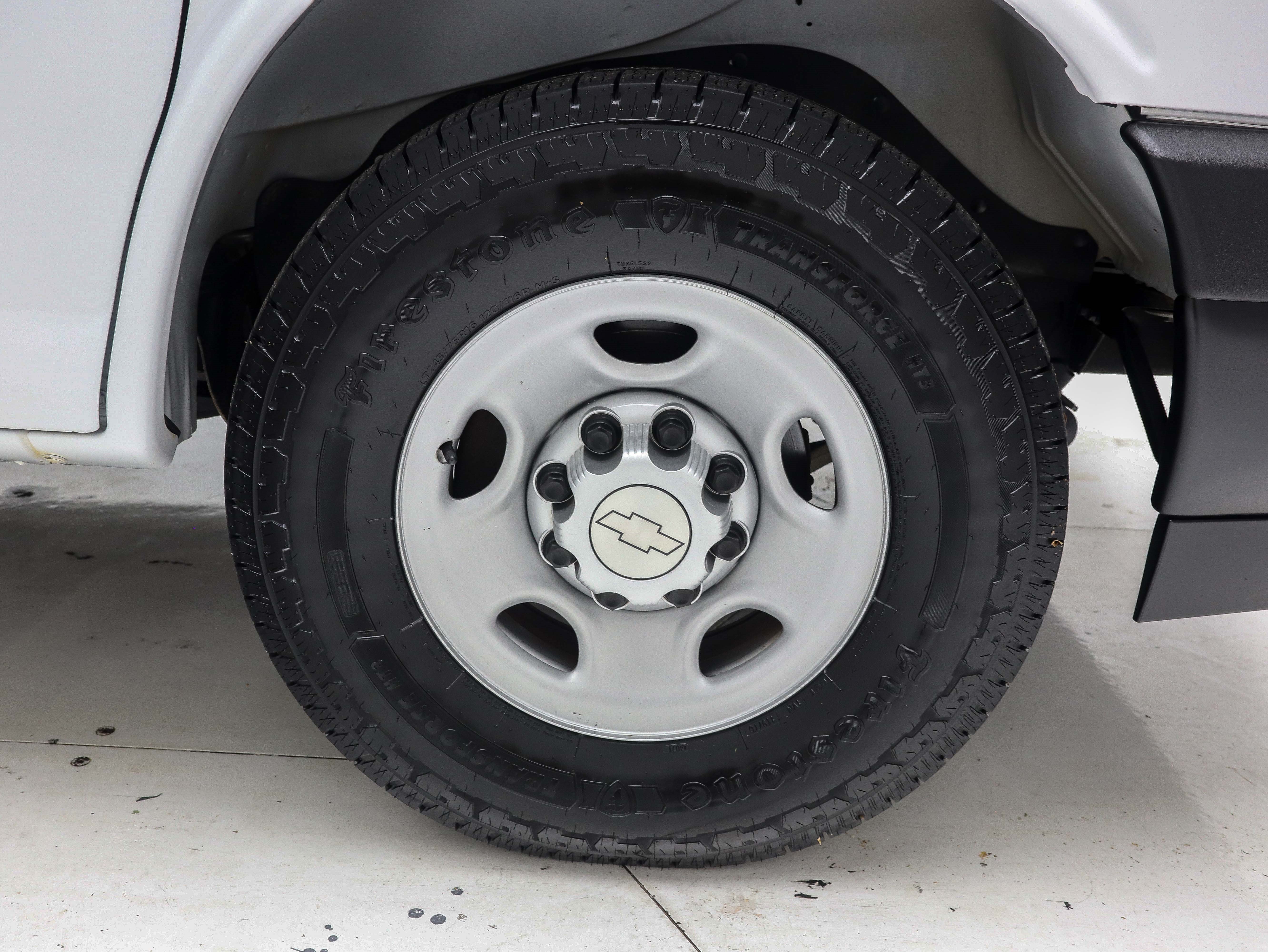 Used 2019 Chevrolet Express 3500 LS RWD image 29