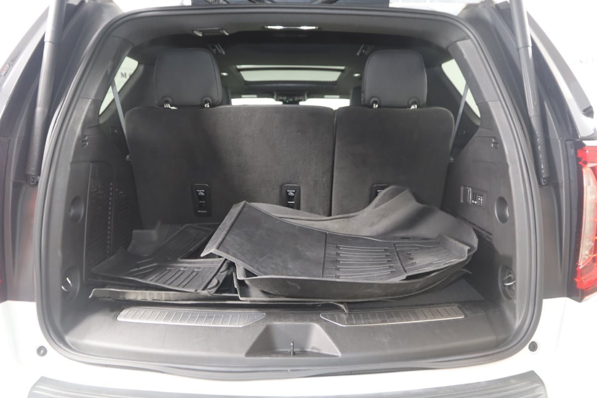 Used 2024 GMC Yukon Denali AWD/4WD image 42