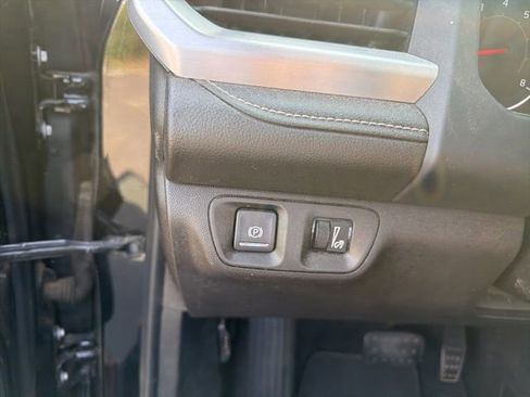 Used 2019 GMC Acadia SLT image 22