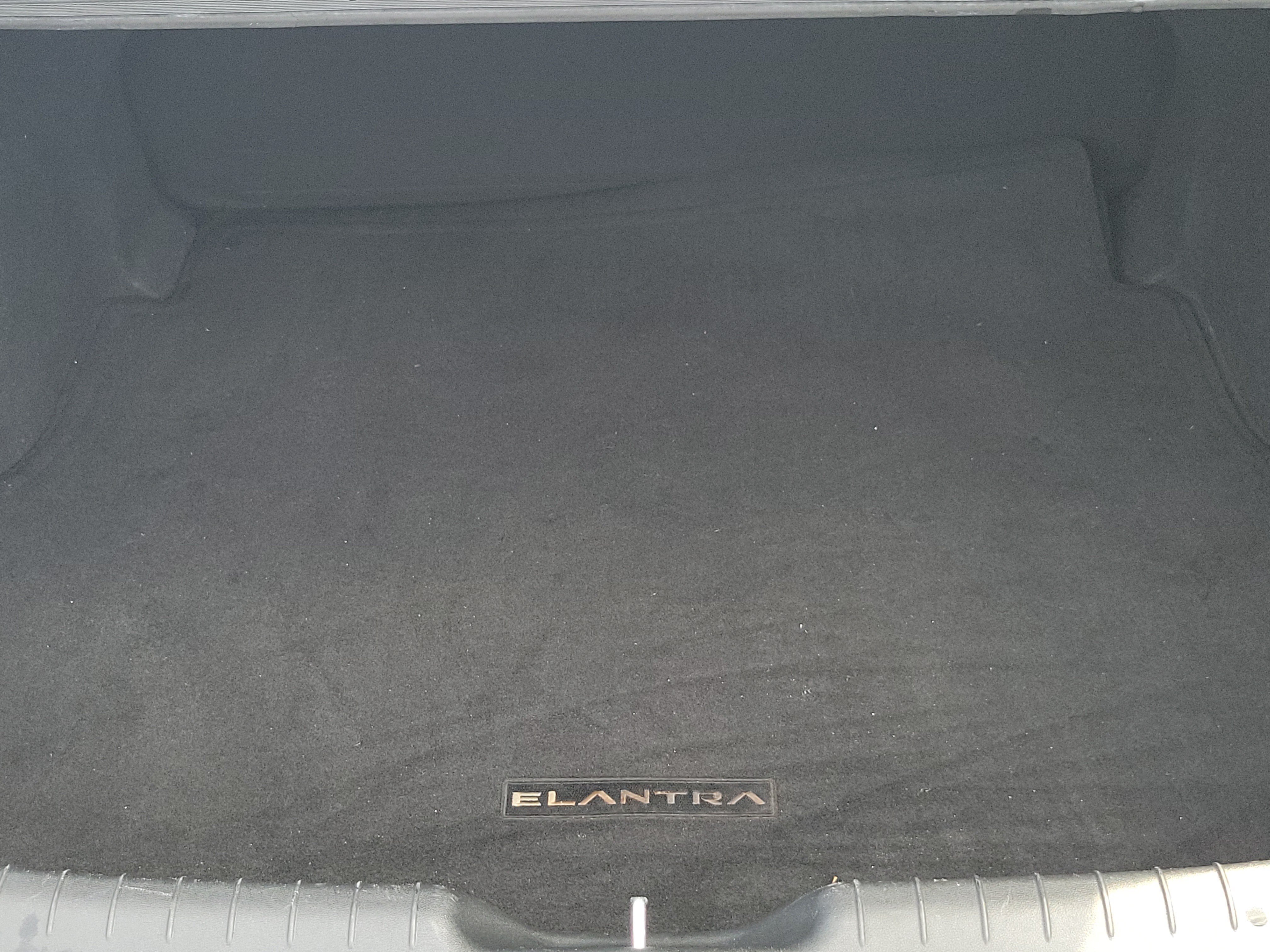 Used 2023 Hyundai Elantra SEL FWD image 8