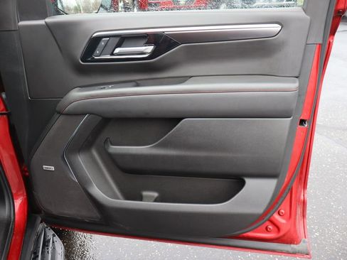 Used 2025 Chevrolet Tahoe RST w/ Comfort Package image 31