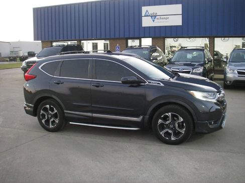 Used 2017 Honda CR-V Touring image 3