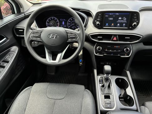 Used 2019 Hyundai Santa Fe SE FWD image 19