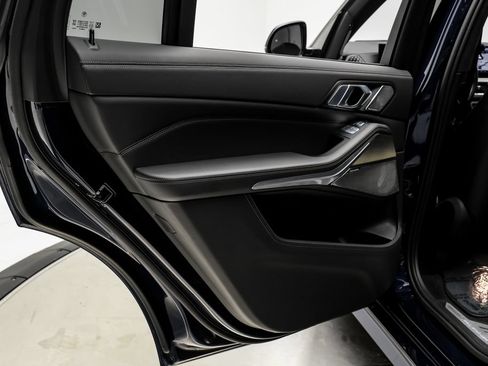 Used 2024 BMW ALPINA XB7 AWD/4WD image 46