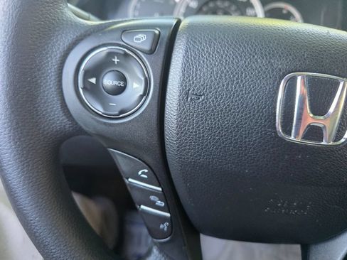Used 2013 Honda Accord LX image 39