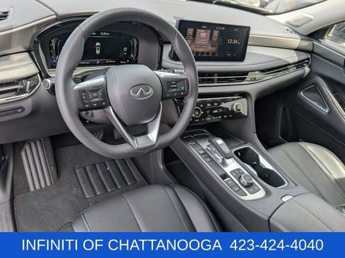 Used 2025 INFINITI QX60 Luxe w/ Cargo Package FWD image 4