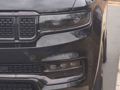 Used 2024 Jeep Grand Wagoneer Series II w/ Quick Order Packagew 28T image 17