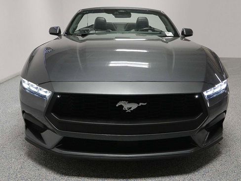 Used 2024 Ford Mustang Premium image 3
