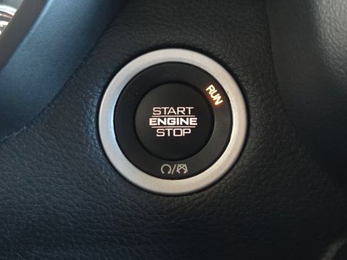 Used 2023 RAM 1500 Big Horn AWD/4WD image 13