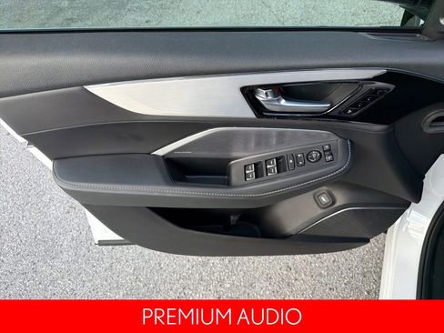 Used 2025 Acura MDX w/ Technology Package image 18