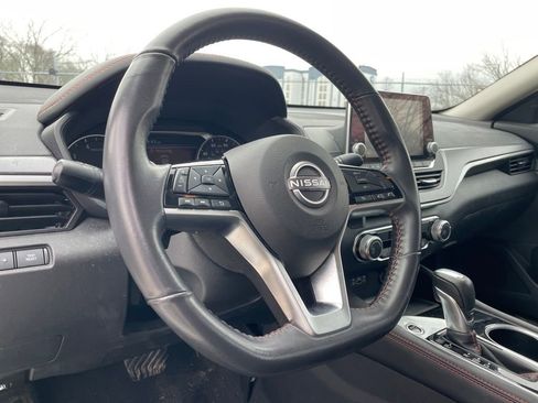 Used 2023 Nissan Altima 2.5 SR AWD/4WD image 11