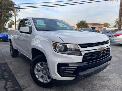 Used 2022 Chevrolet Colorado LT w/ Fleet Safety Package image 3