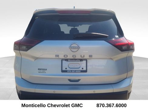 Used 2025 Nissan Rogue S FWD image 6