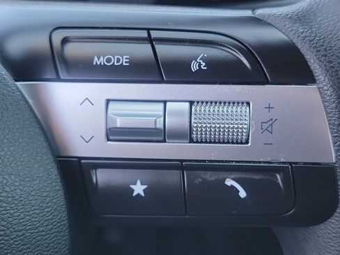 Certified 2025 Hyundai Santa Cruz SEL FWD image 9
