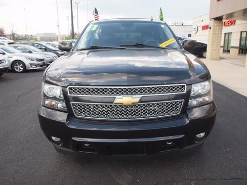 Used 2013 Chevrolet Suburban LT w/ All-Star Edition image 4