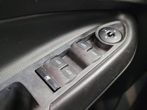 Used 2017 Ford Escape S FWD image 27