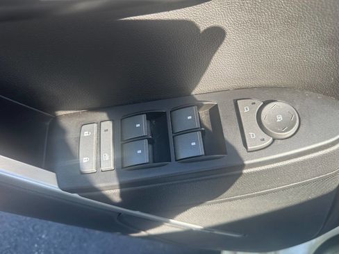 Used 2010 Cadillac CTS Luxury RWD image 20