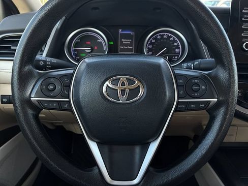 Used 2022 Toyota Camry LE FWD image 22
