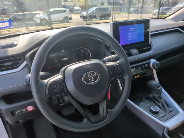 Certified 2025 Toyota RAV4 LE AWD/4WD image 26