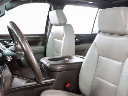 Used 2023 Chevrolet Suburban Z71 image 27