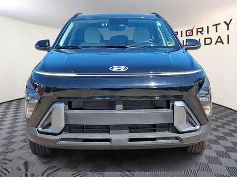Used 2024 Hyundai Kona SEL AWD/4WD image 2