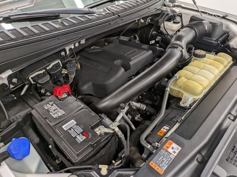 Used 2019 Ford Expedition XLT w/ Equipment Group 202A image 30