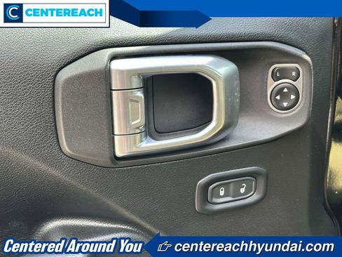 Used 2020 Jeep Wrangler Unlimited Sport S AWD/4WD image 16
