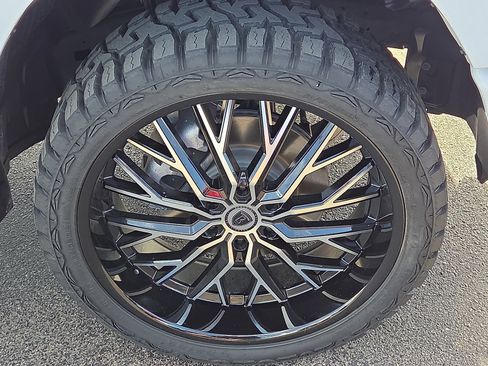 Used 2024 RAM 1500 Lone Star image 7