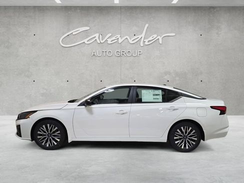 New 2026 Nissan Altima 2.5 SV FWD image 13