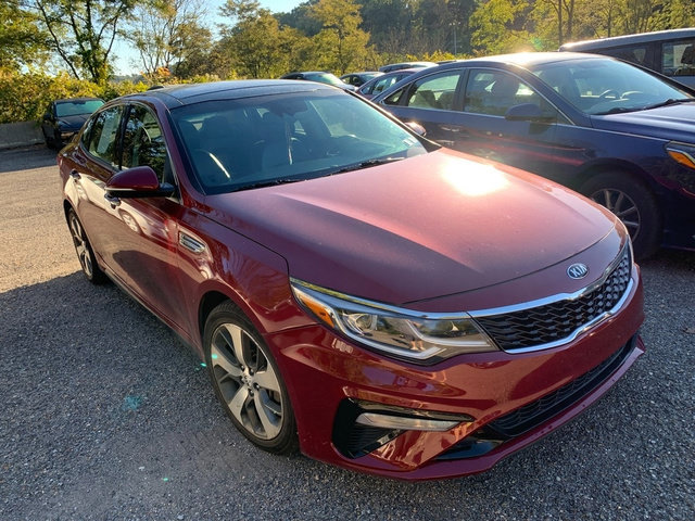 Used 2019 Kia Optima S w/ S Panoramic Sunroof Package FWD image 4