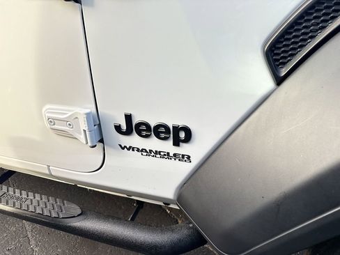 Used 2021 Jeep Wrangler Unlimited Sport image 5