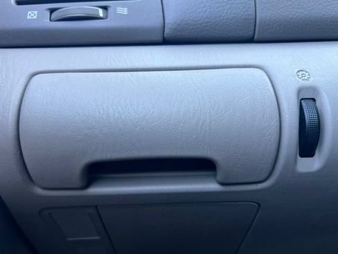 Used 2002 Toyota Camry SE FWD image 19