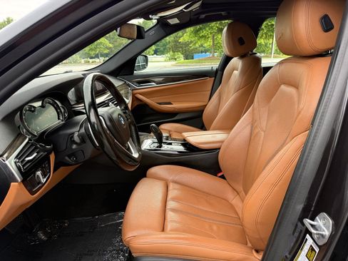 Used 2019 BMW 530i xDrive w/ Premium Package AWD/4WD image 34