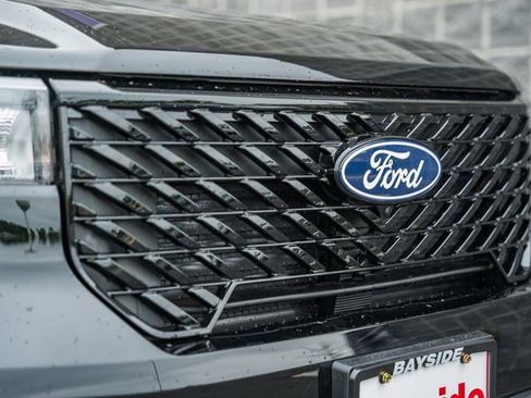 New 2026 Ford Maverick Lariat w/ Black Appearance Package AWD/4WD image 12