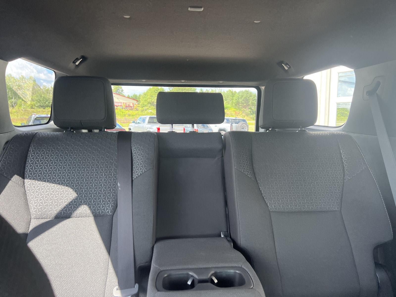 Used 2025 Toyota 4Runner SR5 AWD/4WD image 26