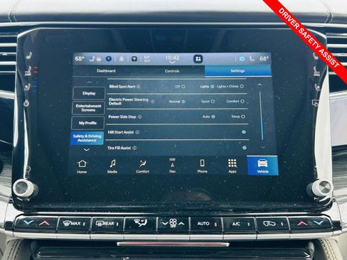 Used 2022 Jeep Wagoneer Series III w/ Premium Group I AWD/4WD image 13