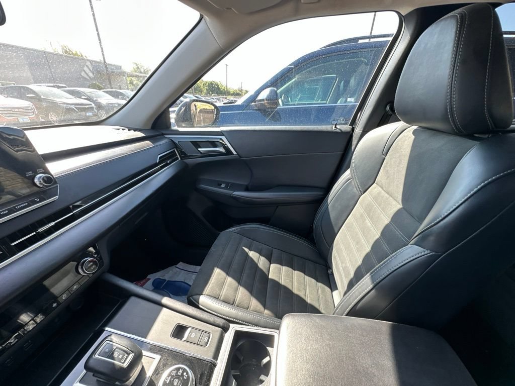 Used 2024 Mitsubishi Outlander SE FWD image 21
