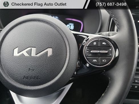 Used 2023 Kia Soul EX image 28