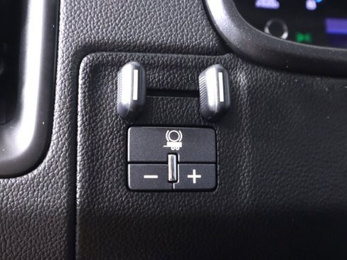 Used 2019 Chevrolet Colorado ZR2 AWD/4WD image 11