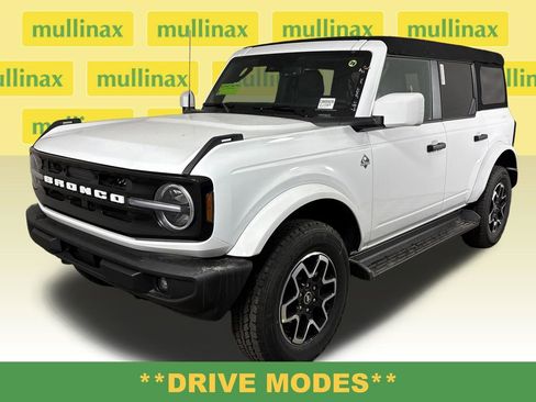 New 2026 Ford Bronco Outer Banks AWD/4WD image 14