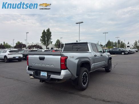 Used 2024 Toyota Tacoma 4x4 Double Cab image 7