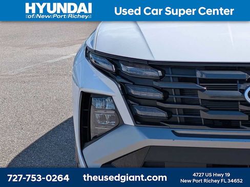Used 2025 Hyundai Tucson SEL FWD image 9