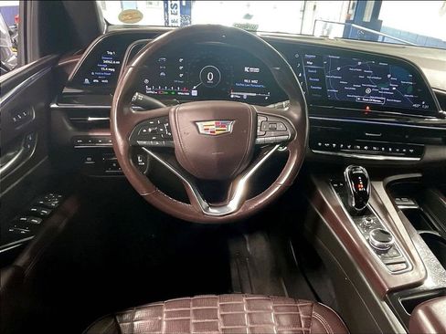 Used 2023 Cadillac Escalade Sport Platinum w/ LPO, ONYX Package AWD/4WD image 18