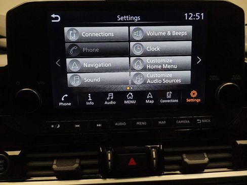 Used 2022 Nissan Pathfinder SL w/ SL Premium Package FWD image 25