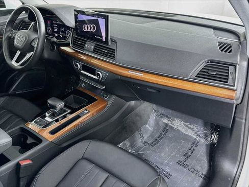 Certified 2023 Audi Q5 2.0T Premium Plus w/ Premium Plus Package AWD/4WD image 28