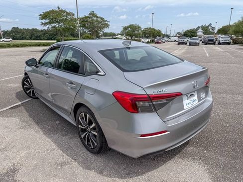 Used 2022 Honda Civic EX image 6