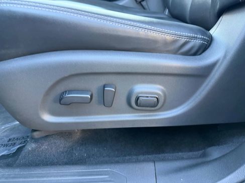 Used 2023 Nissan Murano SV image 13