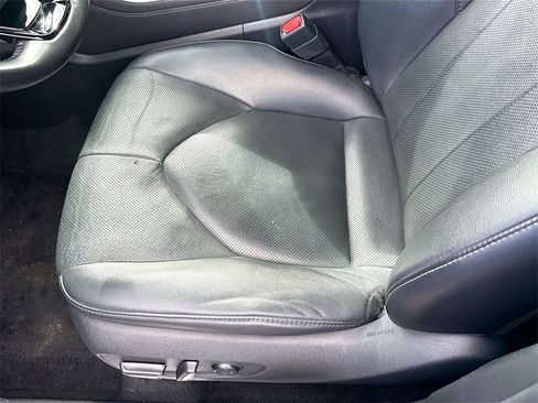 Used 2021 Toyota Highlander Limited image 20