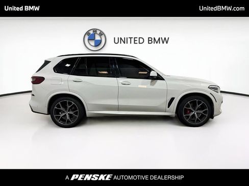 Used 2023 BMW X5 xDrive40i w/ M Sport Package AWD/4WD image 4