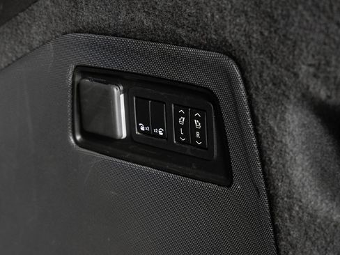 Used 2021 Cadillac Escalade Sport image 21